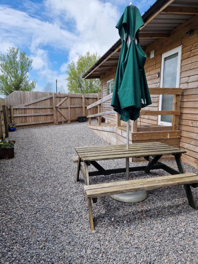 Featheredge Corner Lodge Веллс Екстер'єр фото