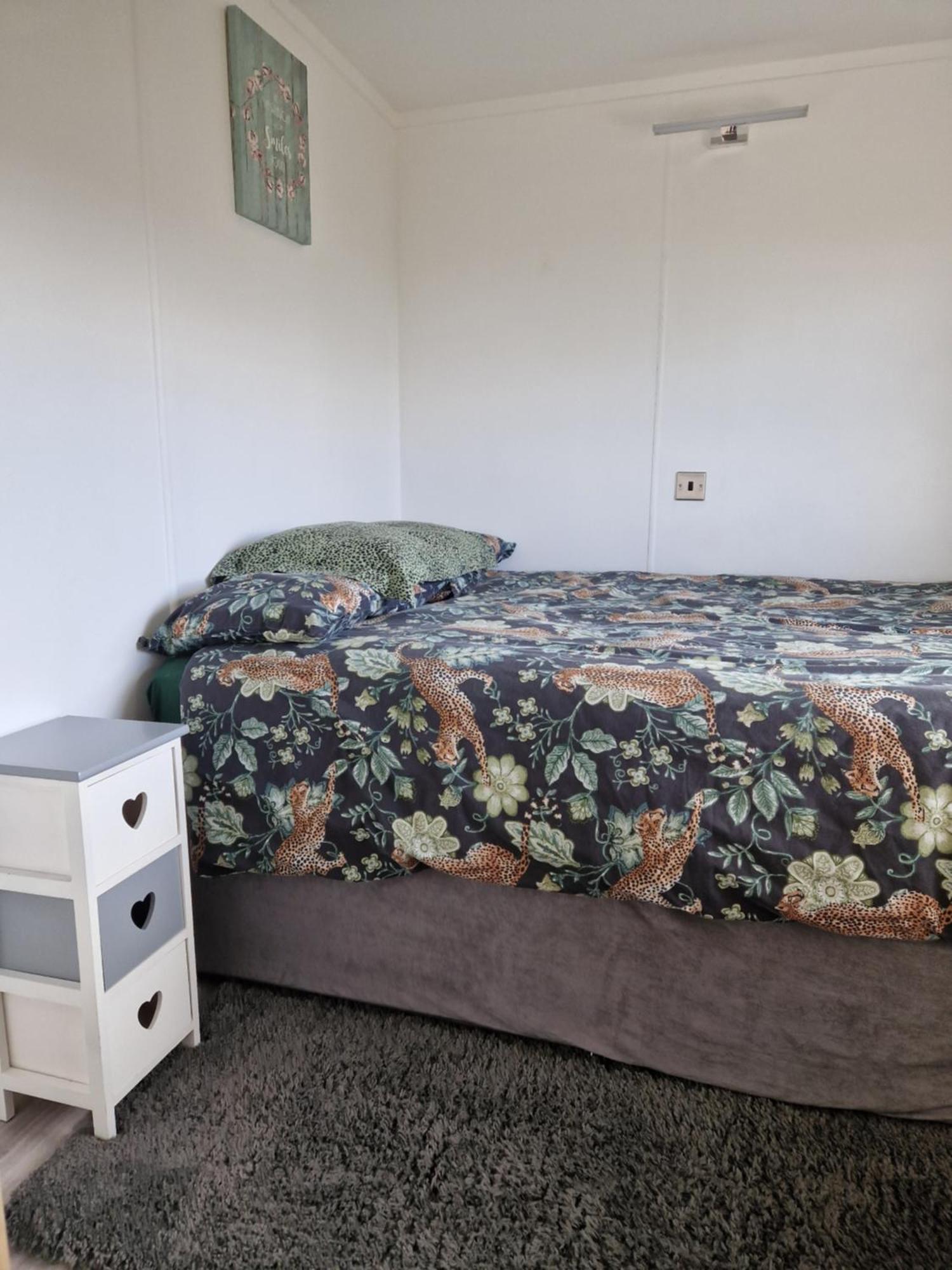 Featheredge Corner Lodge Веллс Екстер'єр фото